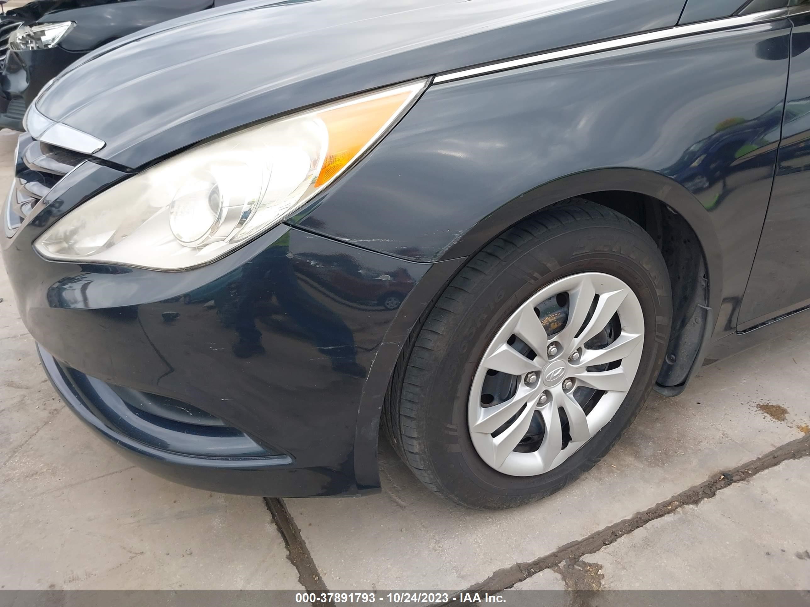 Photo 5 VIN: 5NPEB4AC6CH345573 - HYUNDAI SONATA 