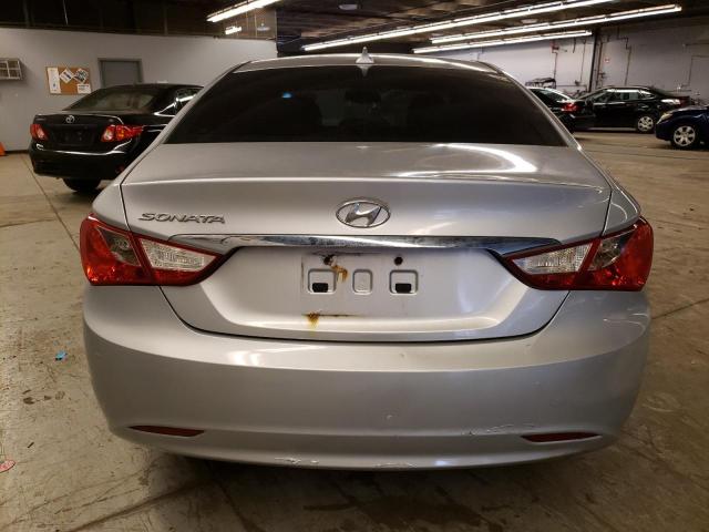 Photo 5 VIN: 5NPEB4AC6CH351695 - HYUNDAI SONATA GLS 