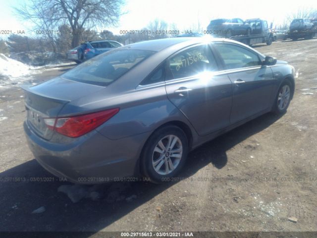 Photo 3 VIN: 5NPEB4AC6CH355133 - HYUNDAI SONATA 