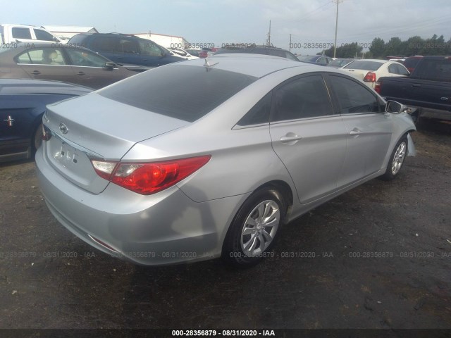 Photo 3 VIN: 5NPEB4AC6CH355410 - HYUNDAI SONATA 