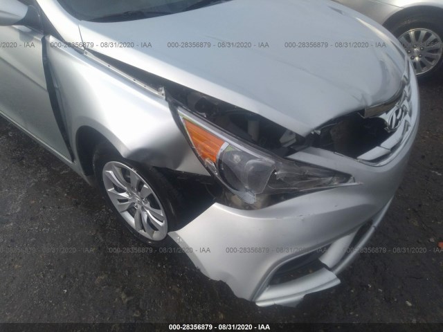 Photo 5 VIN: 5NPEB4AC6CH355410 - HYUNDAI SONATA 