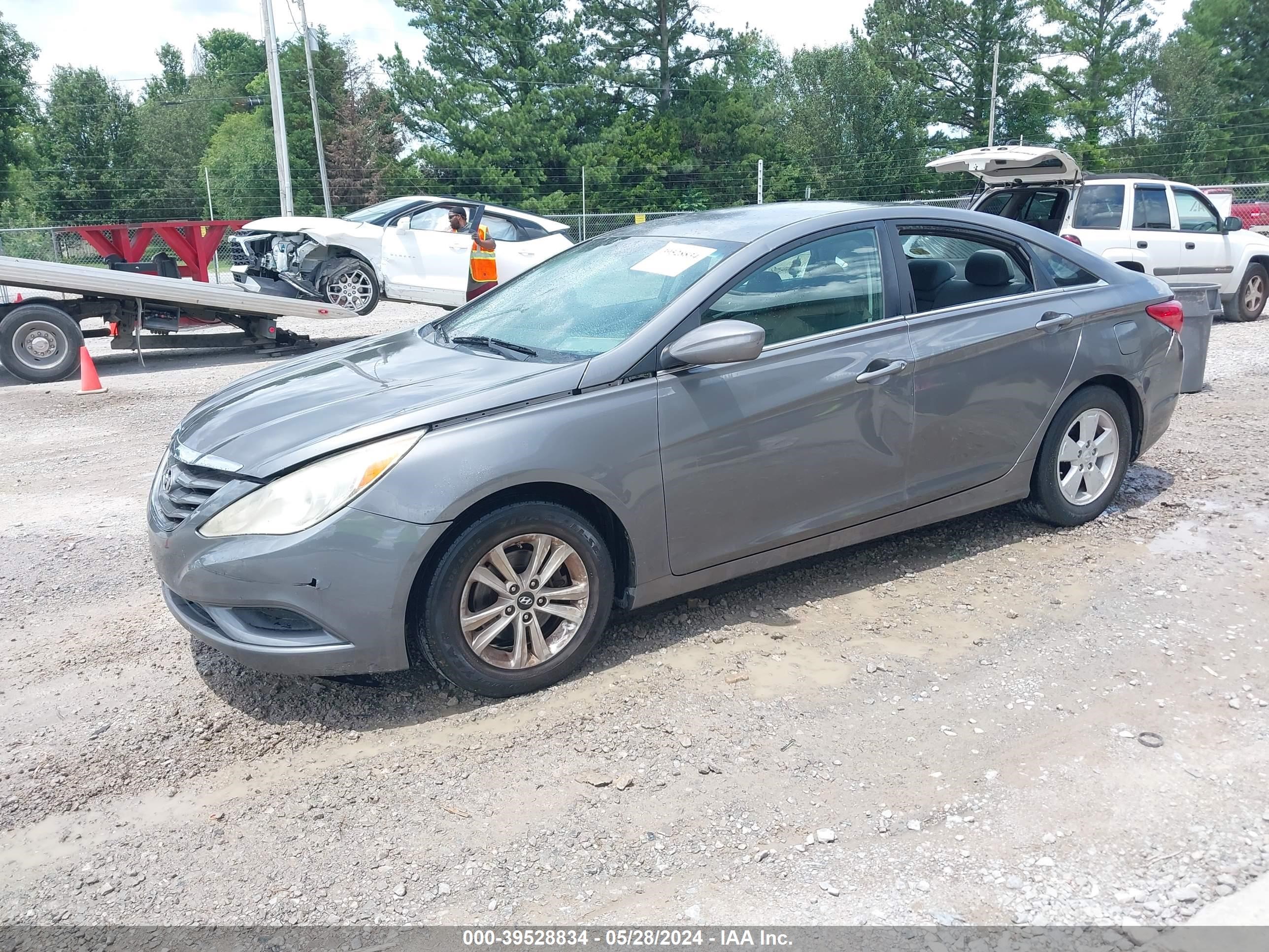 Photo 1 VIN: 5NPEB4AC6CH375589 - HYUNDAI SONATA 