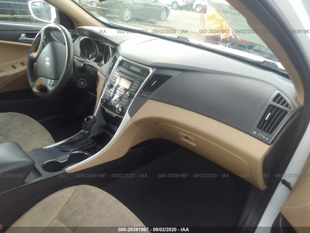 Photo 4 VIN: 5NPEB4AC6CH376256 - HYUNDAI SONATA 