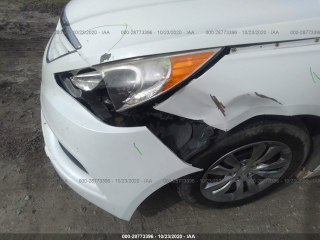 Photo 5 VIN: 5NPEB4AC6CH377147 - HYUNDAI SONATA 