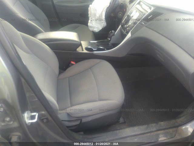 Photo 4 VIN: 5NPEB4AC6CH377374 - HYUNDAI SONATA 