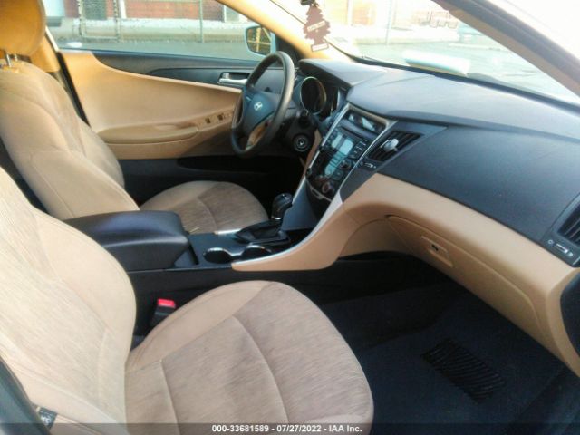 Photo 4 VIN: 5NPEB4AC6CH383093 - HYUNDAI SONATA 