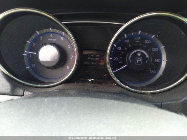 Photo 6 VIN: 5NPEB4AC6CH385300 - HYUNDAI SONATA 