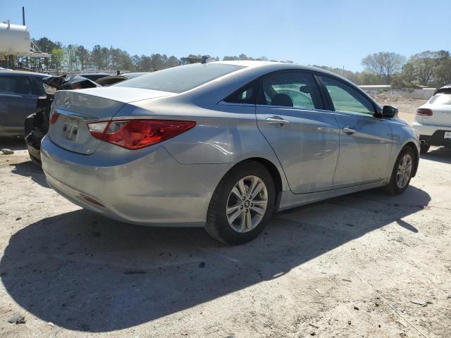 Photo 2 VIN: 5NPEB4AC6CH392201 - HYUNDAI SONATA GLS 