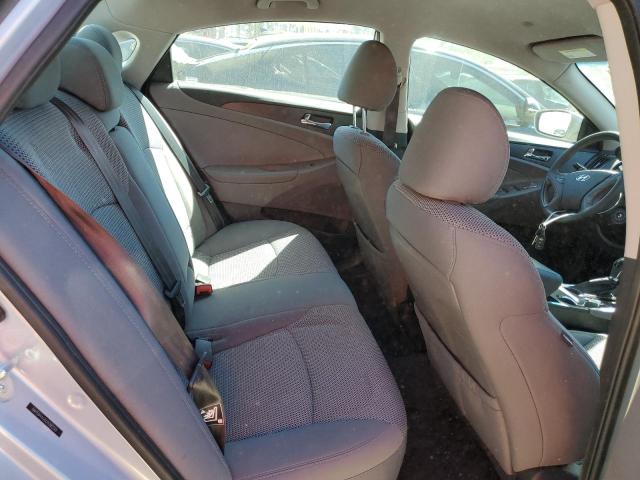 Photo 9 VIN: 5NPEB4AC6CH392201 - HYUNDAI SONATA GLS 