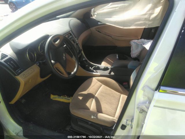 Photo 4 VIN: 5NPEB4AC6CH409059 - HYUNDAI SONATA 