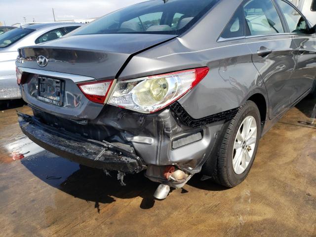 Photo 8 VIN: 5NPEB4AC6CH443843 - HYUNDAI SONATA GLS 