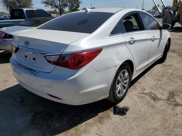 Photo 2 VIN: 5NPEB4AC6CH448329 - HYUNDAI SONATA GLS 