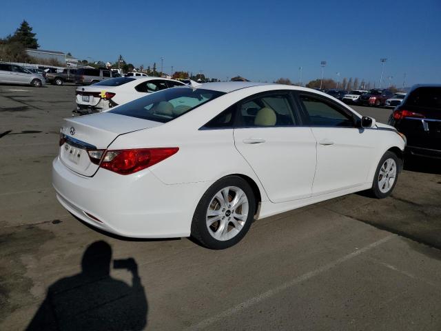 Photo 2 VIN: 5NPEB4AC6CH451652 - HYUNDAI SONATA GLS 