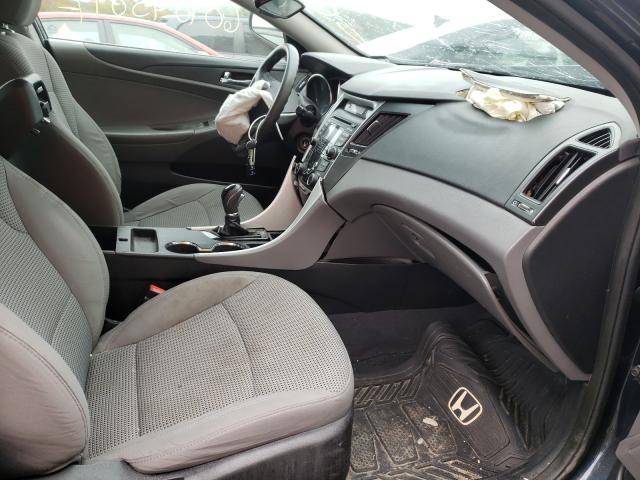 Photo 4 VIN: 5NPEB4AC6CH456690 - HYUNDAI SONATA GLS 