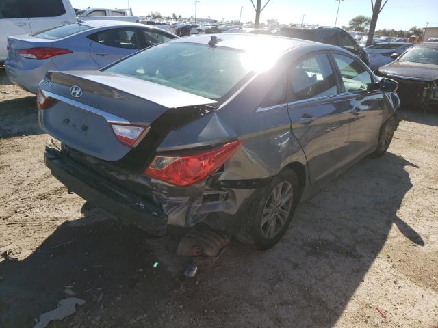 Photo 3 VIN: 5NPEB4AC6CH462439 - HYUNDAI SONATA GLS 