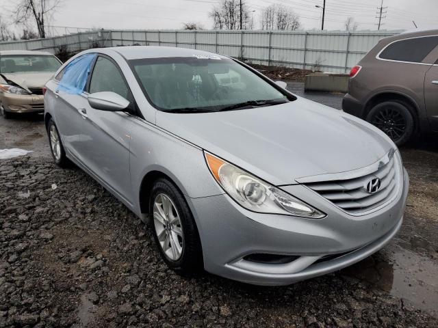 Photo 3 VIN: 5NPEB4AC6CH474347 - HYUNDAI SONATA GLS 