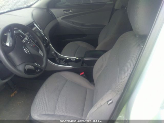 Photo 4 VIN: 5NPEB4AC6CH481279 - HYUNDAI SONATA 