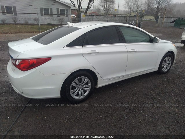 Photo 3 VIN: 5NPEB4AC6CH483484 - HYUNDAI SONATA 