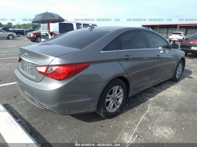 Photo 3 VIN: 5NPEB4AC6CH489981 - HYUNDAI SONATA 