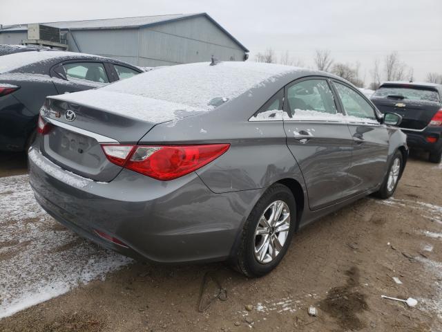 Photo 3 VIN: 5NPEB4AC6CH492010 - HYUNDAI SONATA 