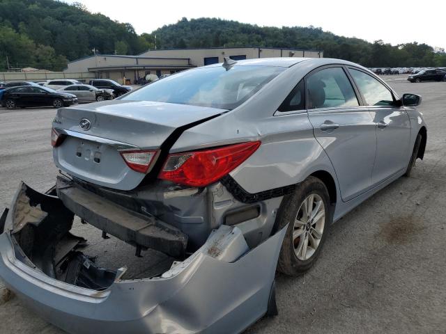 Photo 3 VIN: 5NPEB4AC6CH494341 - HYUNDAI SONATA GLS 