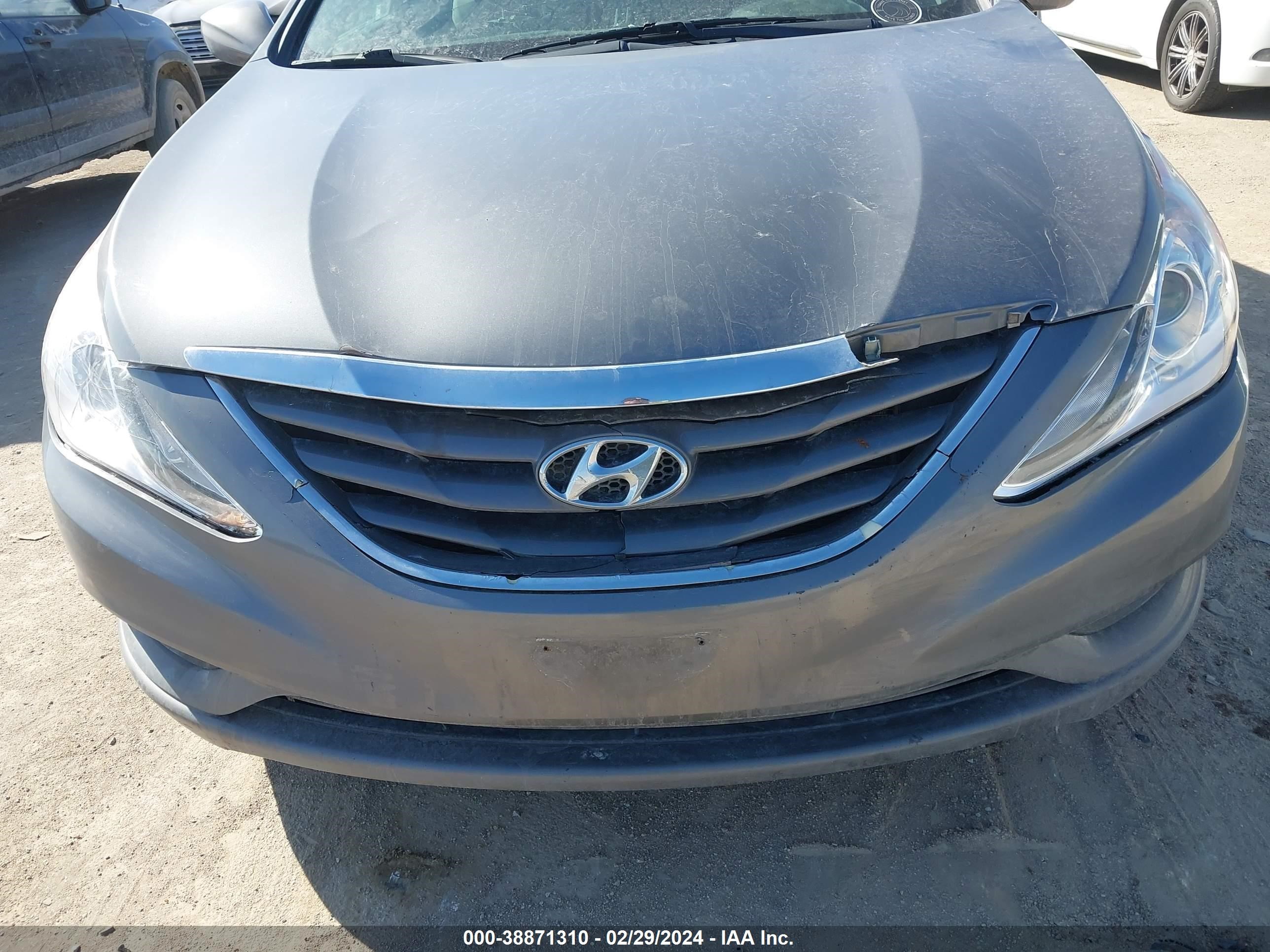 Photo 11 VIN: 5NPEB4AC6DH508806 - HYUNDAI SONATA 