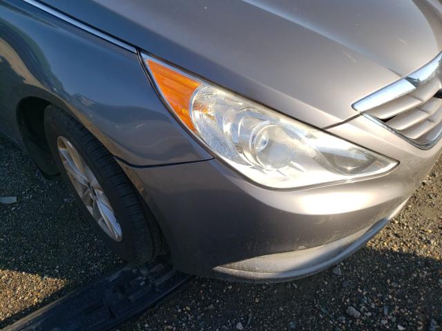 Photo 8 VIN: 5NPEB4AC6DH527601 - HYUNDAI SONATA GLS 