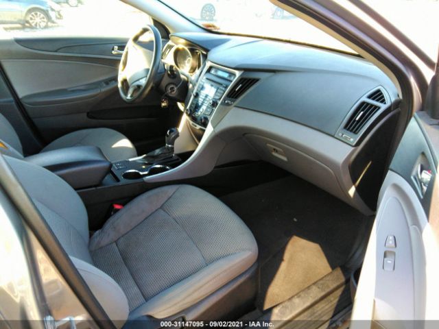 Photo 4 VIN: 5NPEB4AC6DH554684 - HYUNDAI SONATA 