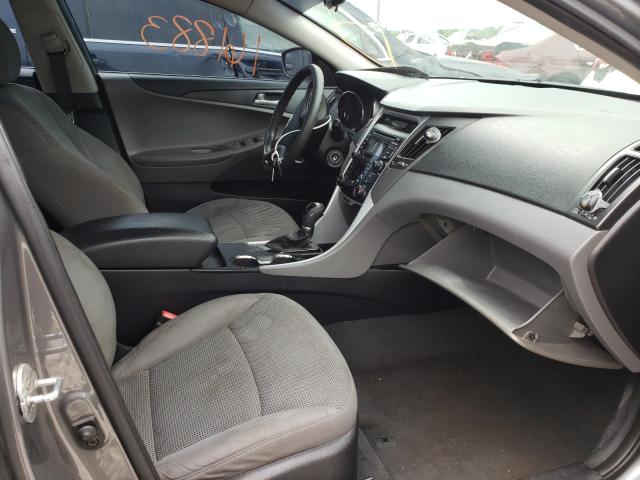 Photo 4 VIN: 5NPEB4AC6DH560145 - HYUNDAI SONATA GLS 