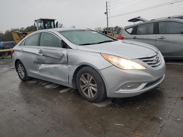 Photo 3 VIN: 5NPEB4AC6DH563272 - HYUNDAI SONATA GLS 