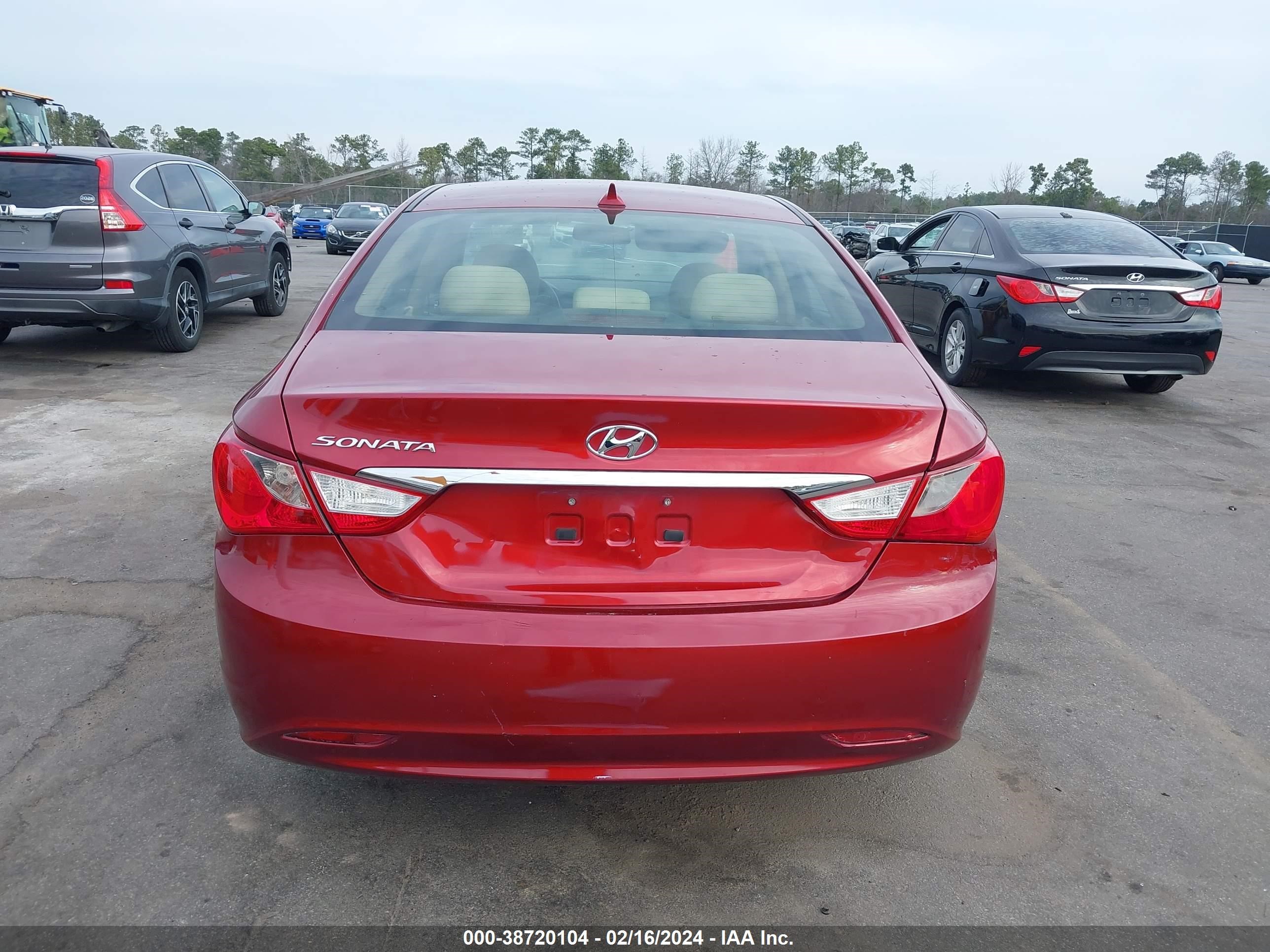 Photo 15 VIN: 5NPEB4AC6DH585515 - HYUNDAI SONATA 