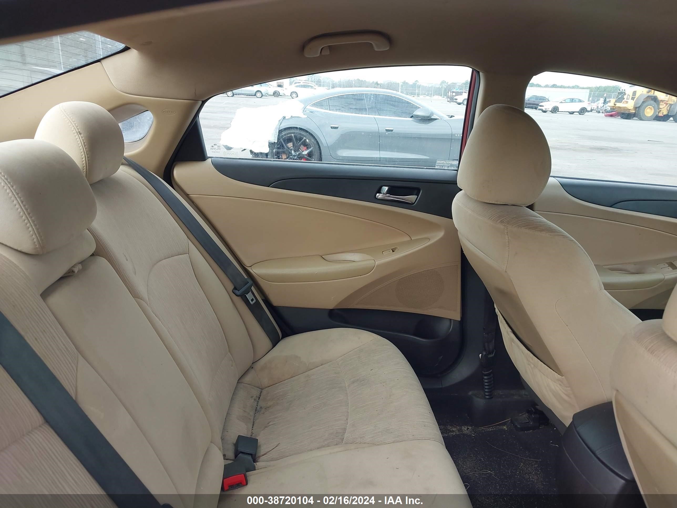 Photo 7 VIN: 5NPEB4AC6DH585515 - HYUNDAI SONATA 