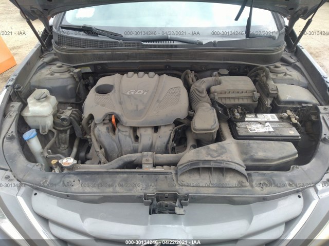 Photo 9 VIN: 5NPEB4AC6DH588883 - HYUNDAI SONATA 