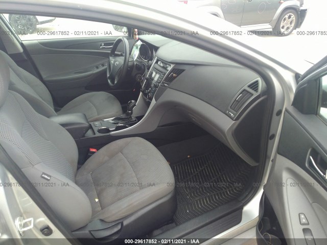 Photo 4 VIN: 5NPEB4AC6DH598118 - HYUNDAI SONATA 