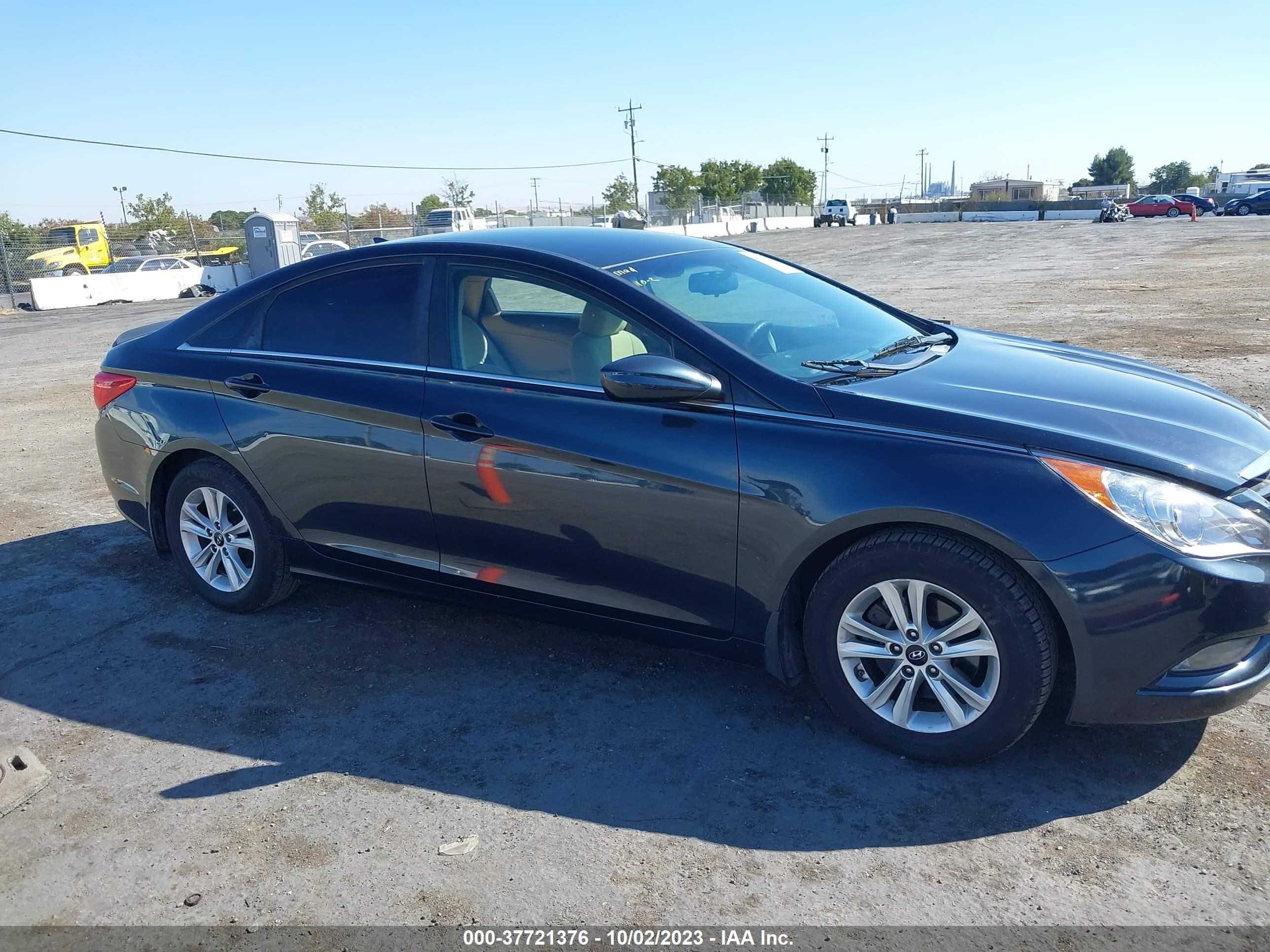 Photo 12 VIN: 5NPEB4AC6DH612258 - HYUNDAI SONATA 