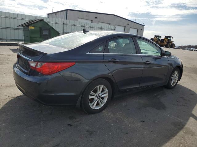 Photo 2 VIN: 5NPEB4AC6DH641159 - HYUNDAI SONATA GLS 