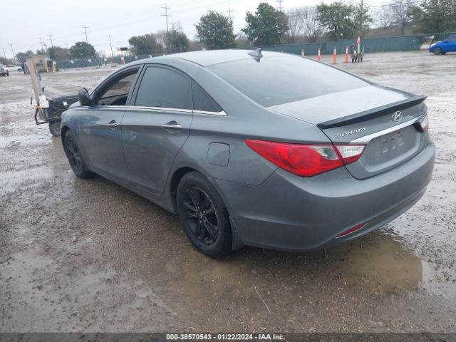 Photo 2 VIN: 5NPEB4AC6DH675070 - HYUNDAI SONATA 