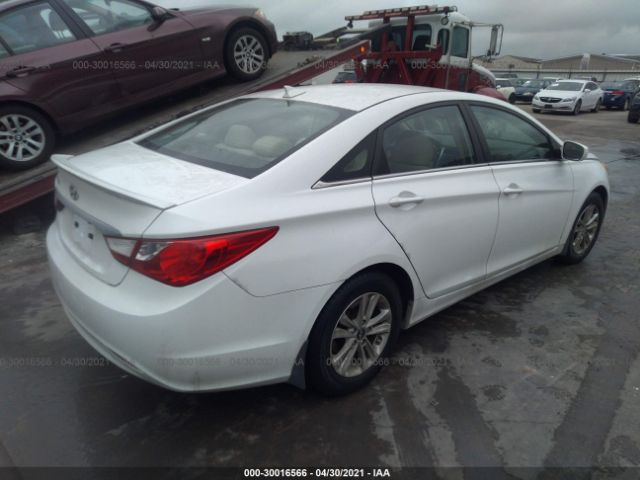 Photo 3 VIN: 5NPEB4AC6DH679183 - HYUNDAI SONATA 