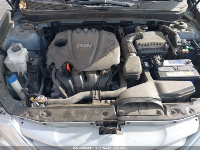 Photo 9 VIN: 5NPEB4AC6DH685064 - HYUNDAI SONATA 