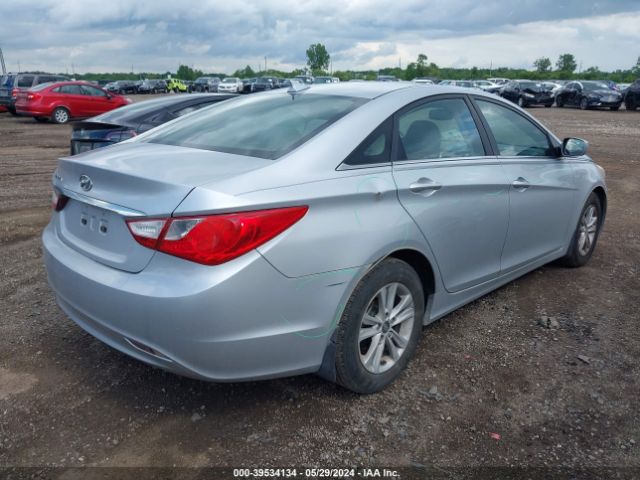 Photo 3 VIN: 5NPEB4AC6DH690216 - HYUNDAI SONATA 