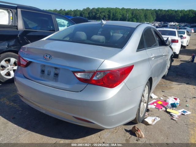 Photo 3 VIN: 5NPEB4AC6DH693682 - HYUNDAI SONATA 