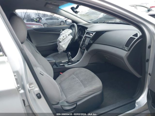 Photo 4 VIN: 5NPEB4AC6DH704745 - HYUNDAI SONATA 