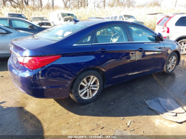 Photo 3 VIN: 5NPEB4AC6DH715244 - HYUNDAI SONATA 