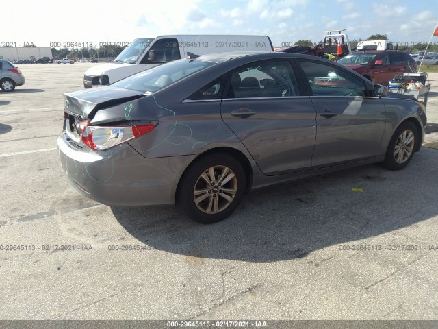 Photo 3 VIN: 5NPEB4AC6DH717432 - HYUNDAI SONATA 