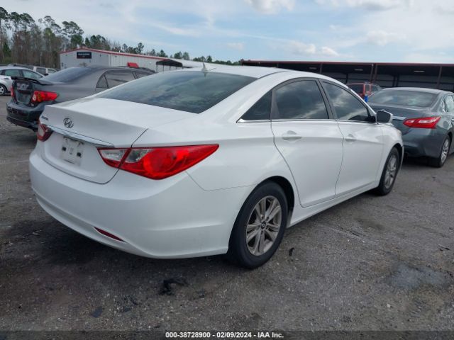 Photo 3 VIN: 5NPEB4AC6DH727362 - HYUNDAI SONATA 