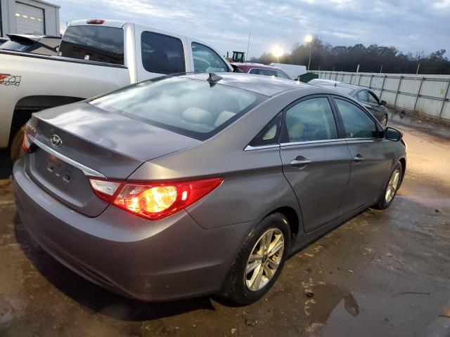 Photo 2 VIN: 5NPEB4AC6DH728883 - HYUNDAI SONATA GLS 