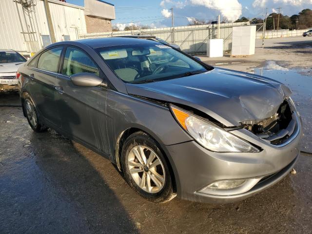 Photo 3 VIN: 5NPEB4AC6DH728883 - HYUNDAI SONATA GLS 