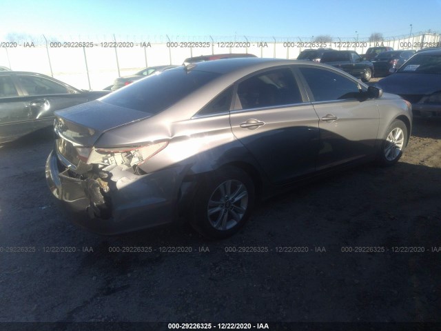 Photo 3 VIN: 5NPEB4AC6DH749247 - HYUNDAI SONATA 