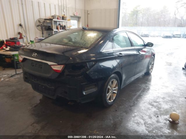 Photo 3 VIN: 5NPEB4AC6DH755243 - HYUNDAI SONATA 