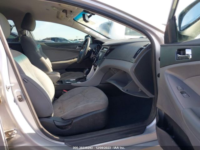 Photo 4 VIN: 5NPEB4AC6DH769661 - HYUNDAI SONATA 